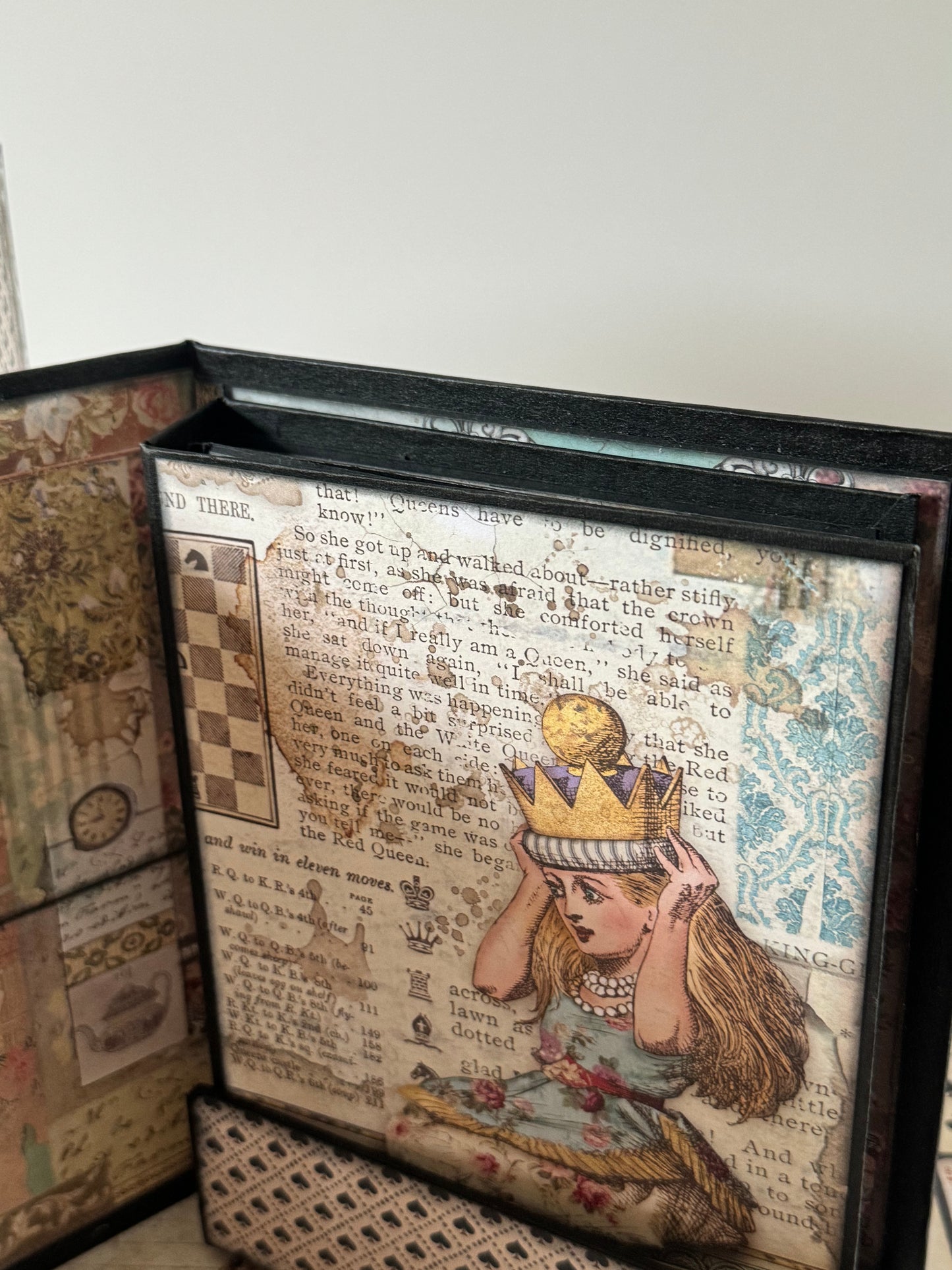 Alice in Wonderland Tunnel Box, Tunnel Album and Waterfall Folio MDF KIT